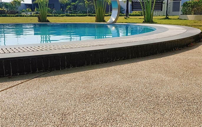 durable pebblewash work by freeform farmhouser at Avli Farm House - Gandhinagar