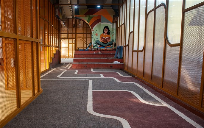 pebble wash flooring at indoor sports facility in surat